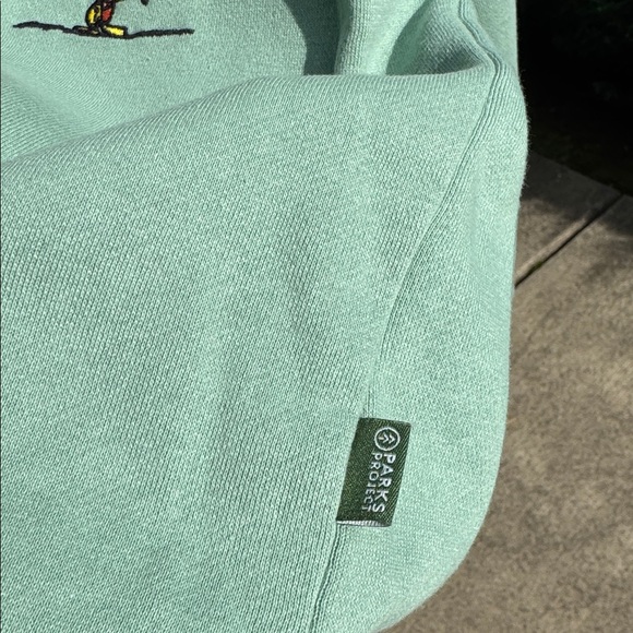 😍 PARKS PROJECT X PEANUTS SNOOPY FLEECE CREW TOP - Picture 9 of 16